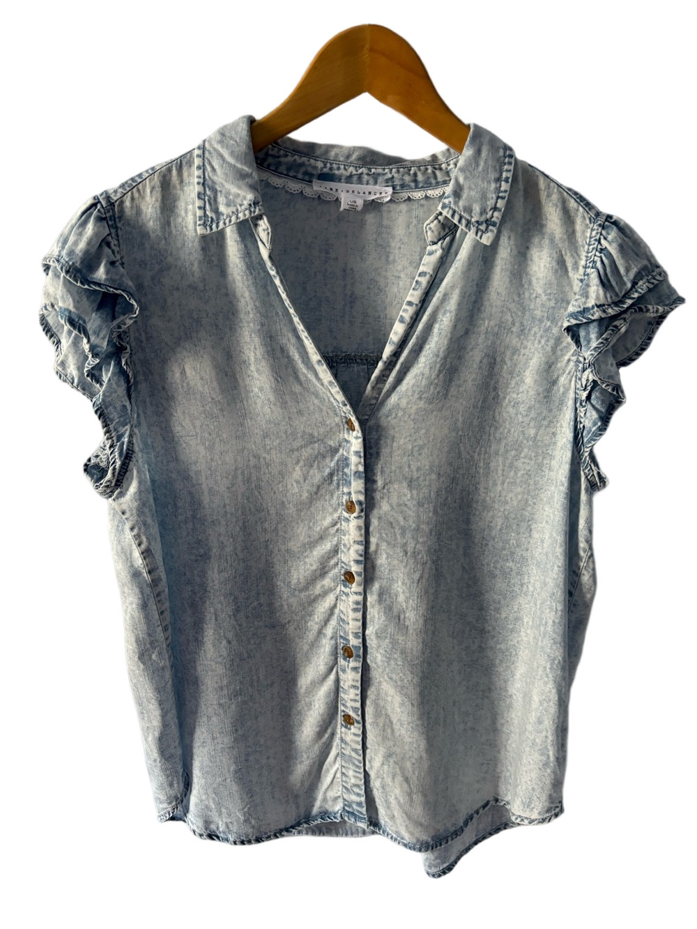 Jane + Delancey Acid Washed Ruffled Chambray Cap Sleeve V-Neck Top L Lyocell